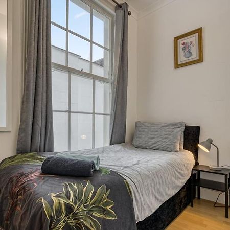Cosy 2Br Retreat Near Paddington Station Apartment ลอนดอน ภายนอก รูปภาพ