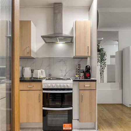 Cosy 2Br Retreat Near Paddington Station Apartment ลอนดอน ภายนอก รูปภาพ