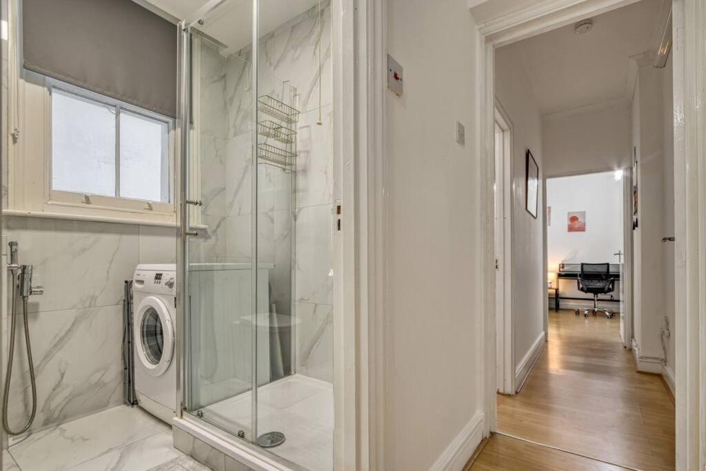 Cosy 2Br Retreat Near Paddington Station Apartment ลอนดอน ภายนอก รูปภาพ