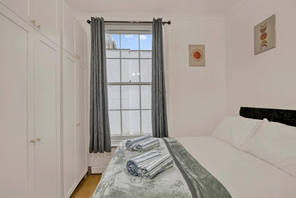 Cosy 2Br Retreat Near Paddington Station Apartment ลอนดอน ภายนอก รูปภาพ