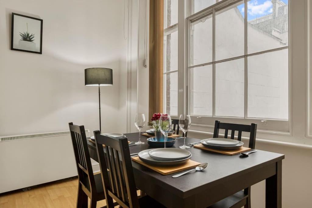 Cosy 2Br Retreat Near Paddington Station Apartment ลอนดอน ภายนอก รูปภาพ