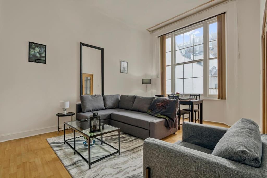 Cosy 2Br Retreat Near Paddington Station Apartment ลอนดอน ภายนอก รูปภาพ